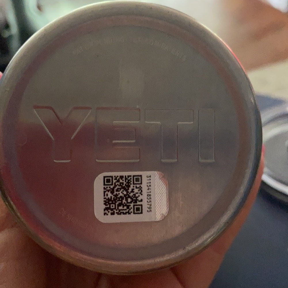 YETI - Picture 5 of 5